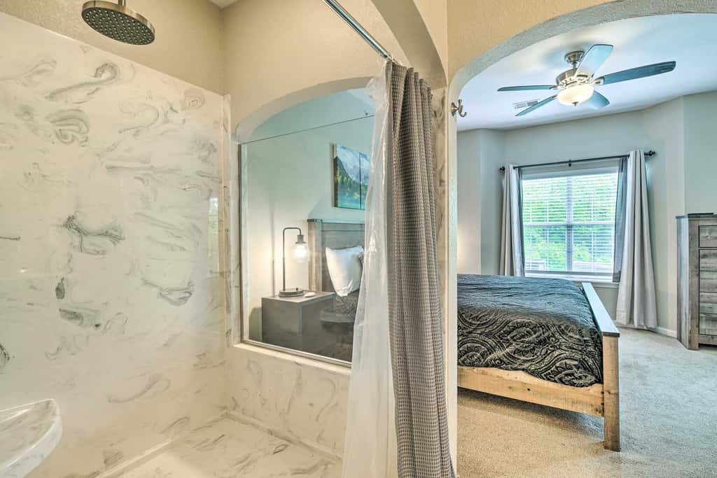 6 Mi to Branson Strip! Dog-Friendly Golf Condo