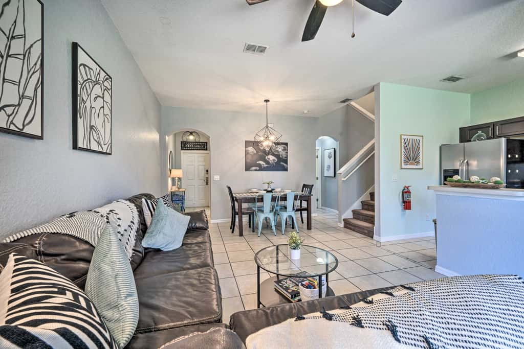 Chic Resort Townhome ~ 9 Mi to Disney Parks!