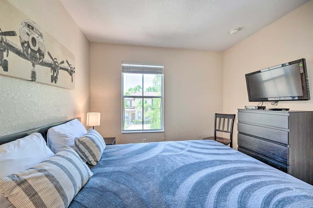 Chic Resort Townhome ~ 9 Mi to Disney Parks!