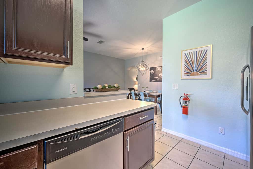 Chic Resort Townhome ~ 9 Mi to Disney Parks!