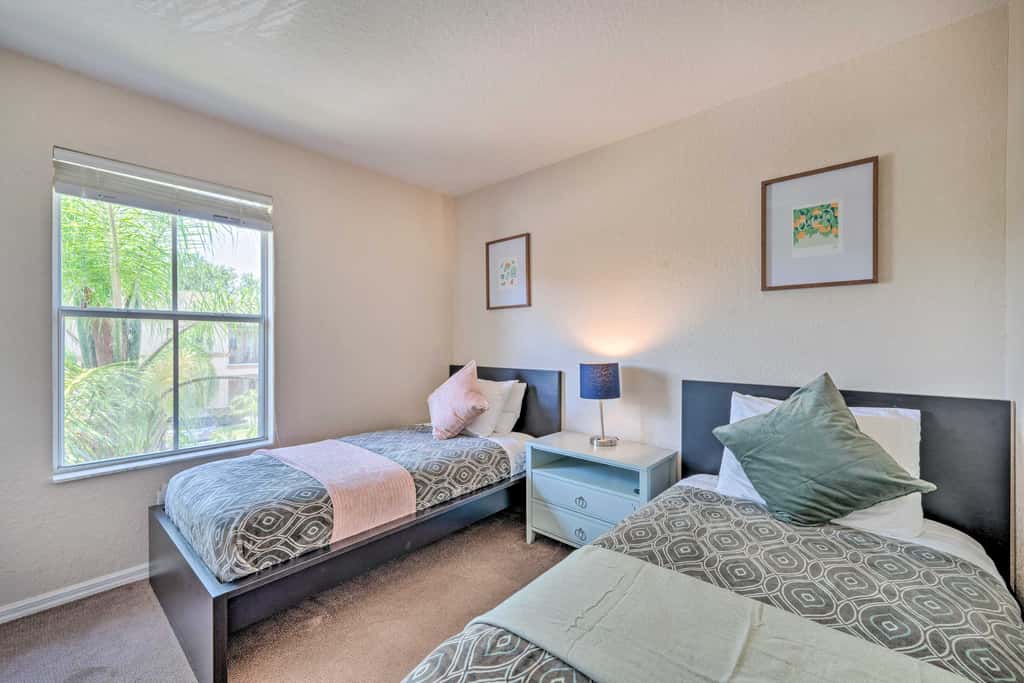 Chic Resort Townhome ~ 9 Mi to Disney Parks!