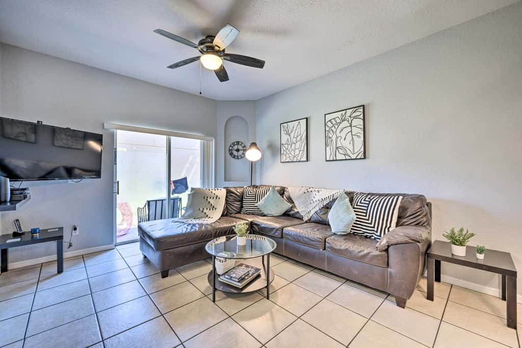 Chic Resort Townhome ~ 9 Mi to Disney Parks!