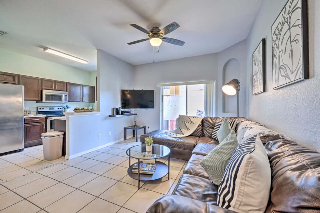 Chic Resort Townhome ~ 9 Mi to Disney Parks!