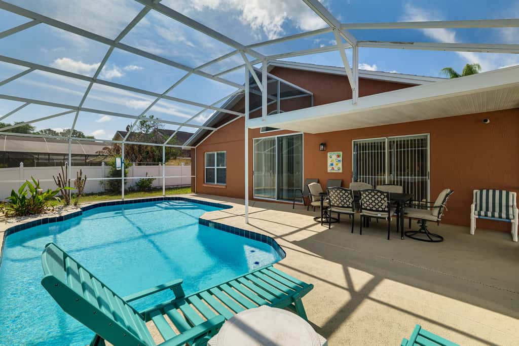 < 5 Mi to Disney Parks: Spacious Home w/ Lanai