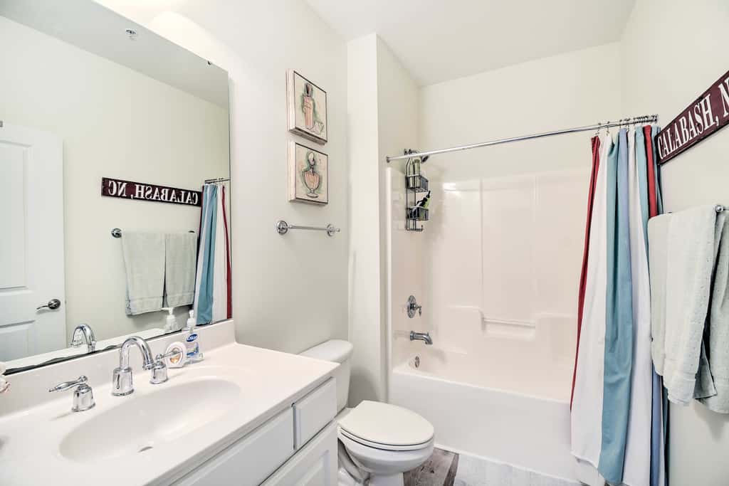 Calabash Condo w/ Patio + Golf Course Views!