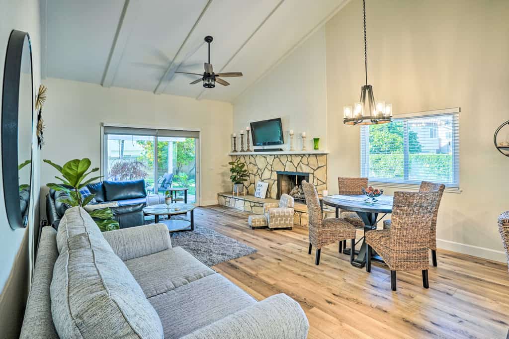 Chic Fountain Valley Getaway Near Theme Parks