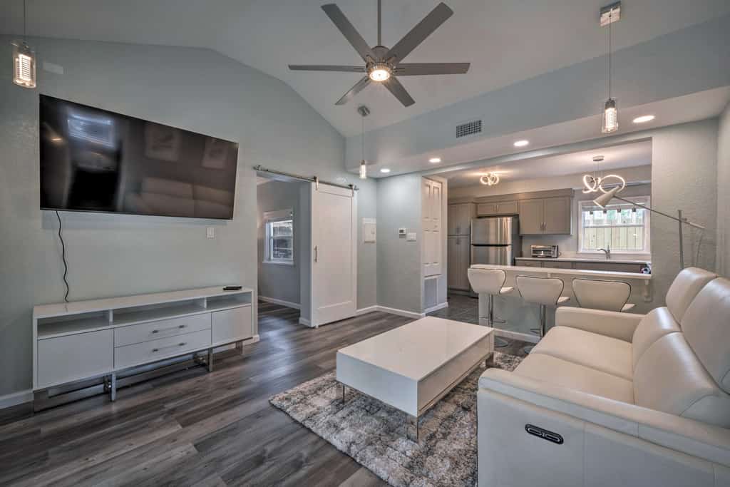 Apopka Getaway w/ Yard & Covered Patio