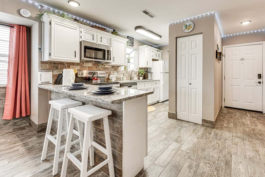 1 Mi to Silver Dollar City! Lake-View Family Haven