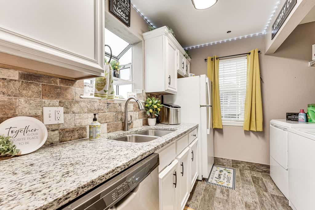 1 Mi to Silver Dollar City! Lake-View Family Haven