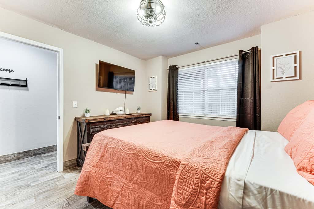 1 Mi to Silver Dollar City! Lake-View Family Haven