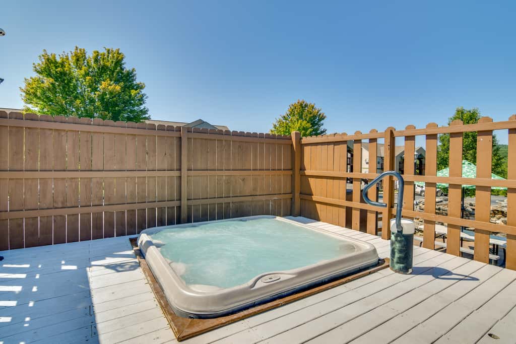 1 Mi to Silver Dollar City! Lake-View Family Haven