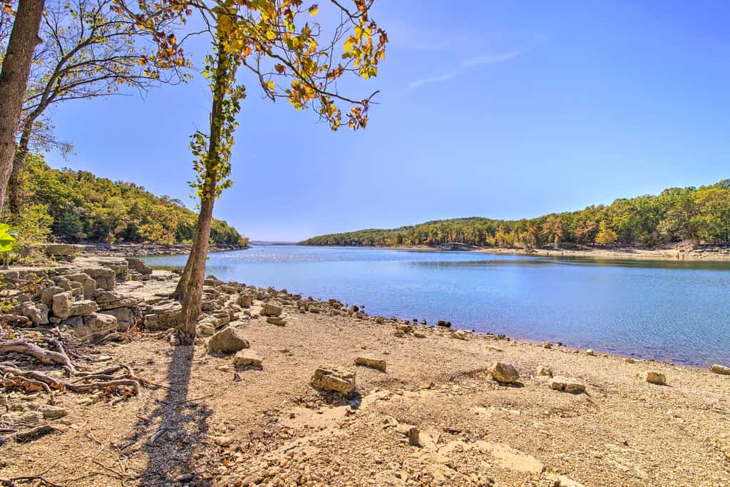 1 Mi to Silver Dollar City! Lake-View Family Haven