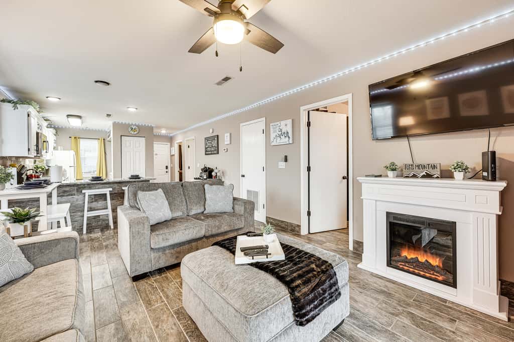 1 Mi to Silver Dollar City! Lake-View Family Haven