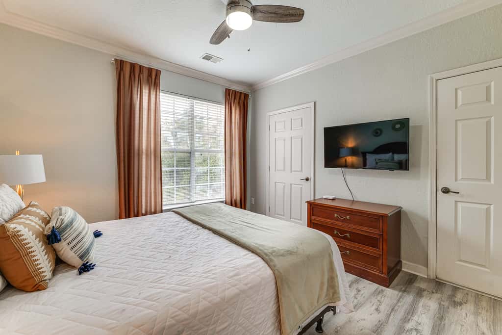 10 Mi to Disney! Family-Friendly Resort Getaway