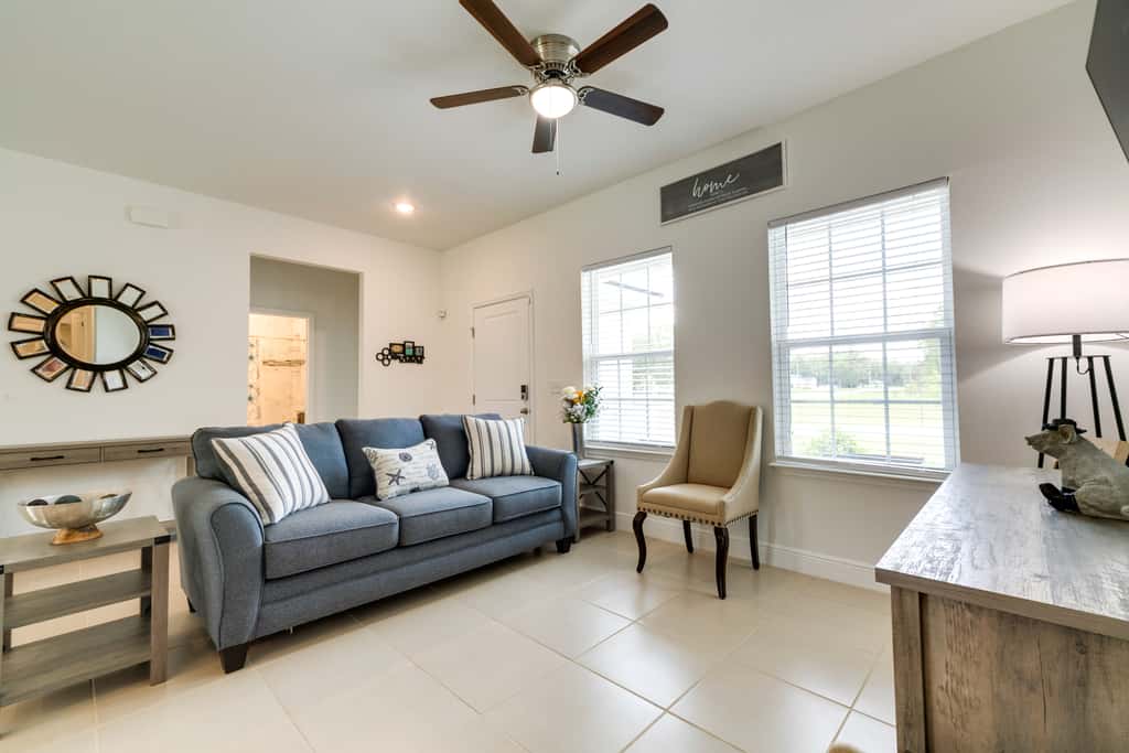 Bright, Pet-Friendly Home: 16 Mi to Downtown Ocala