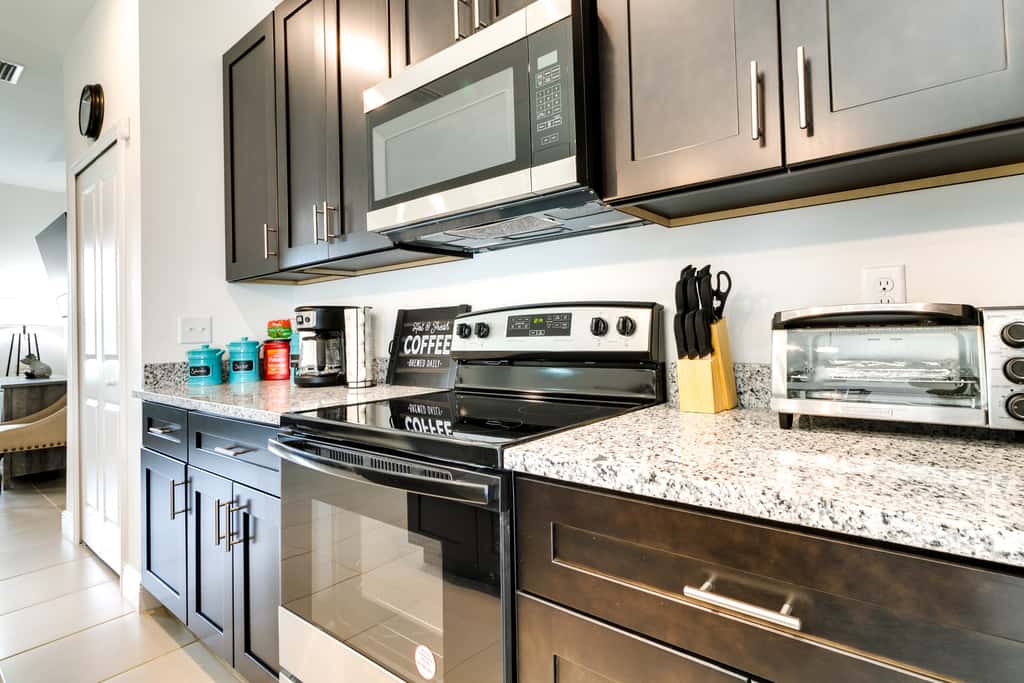 Bright, Pet-Friendly Home: 16 Mi to Downtown Ocala