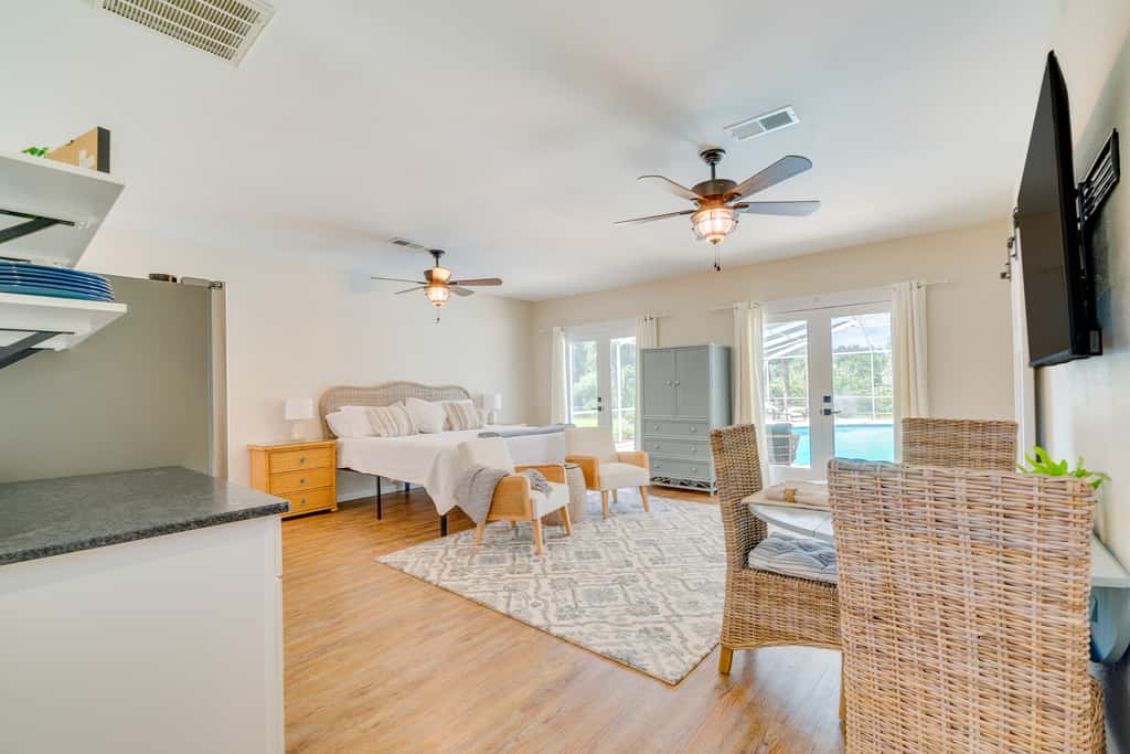 Cozy Ocala Retreat w/ Pool, Screened Lanai!