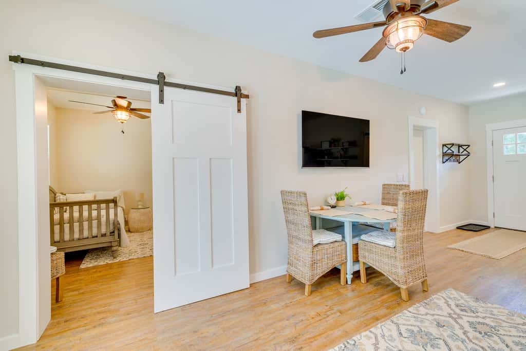 Cozy Ocala Retreat w/ Pool, Screened Lanai!