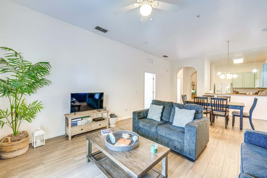 Bahama Bay Condo: 7 Mi to Disney!
