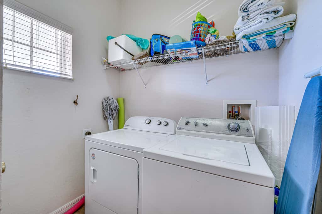 Bahama Bay Condo: 7 Mi to Disney!