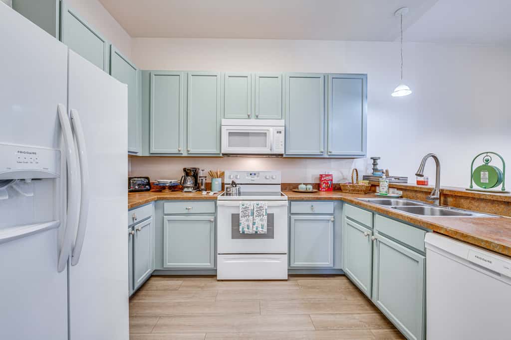 Bahama Bay Condo: 7 Mi to Disney!