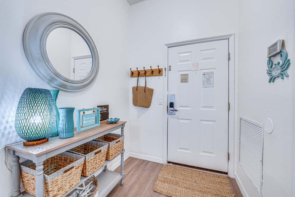 Bahama Bay Condo: 7 Mi to Disney!
