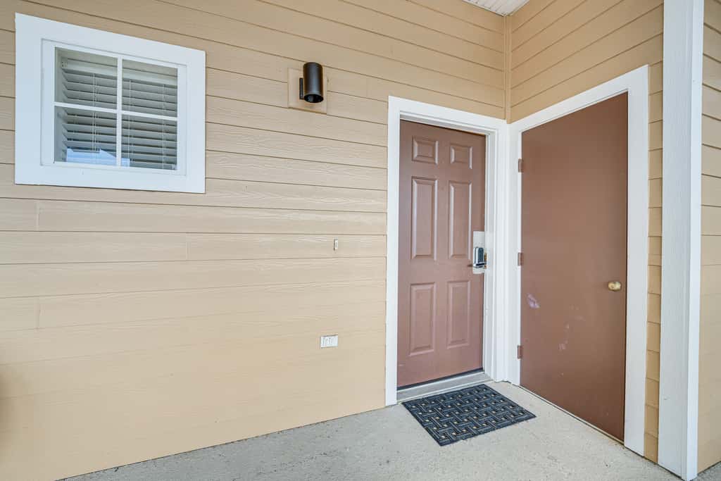 Bahama Bay Condo: 7 Mi to Disney!