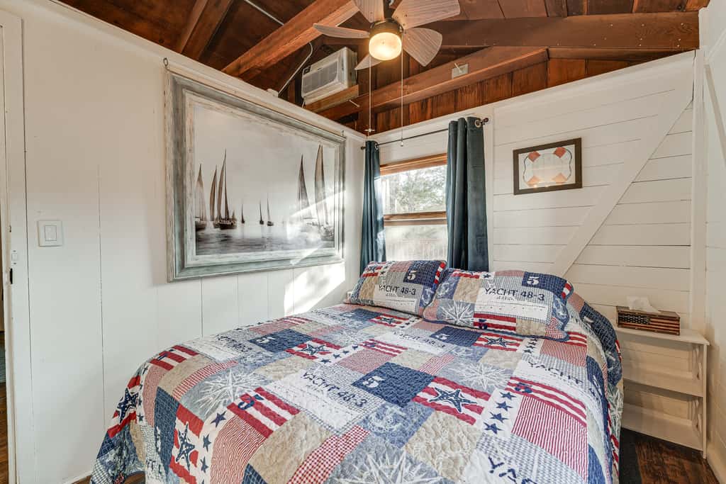 Inviting Cabin ~ 10 Mi to Silver Dollar City