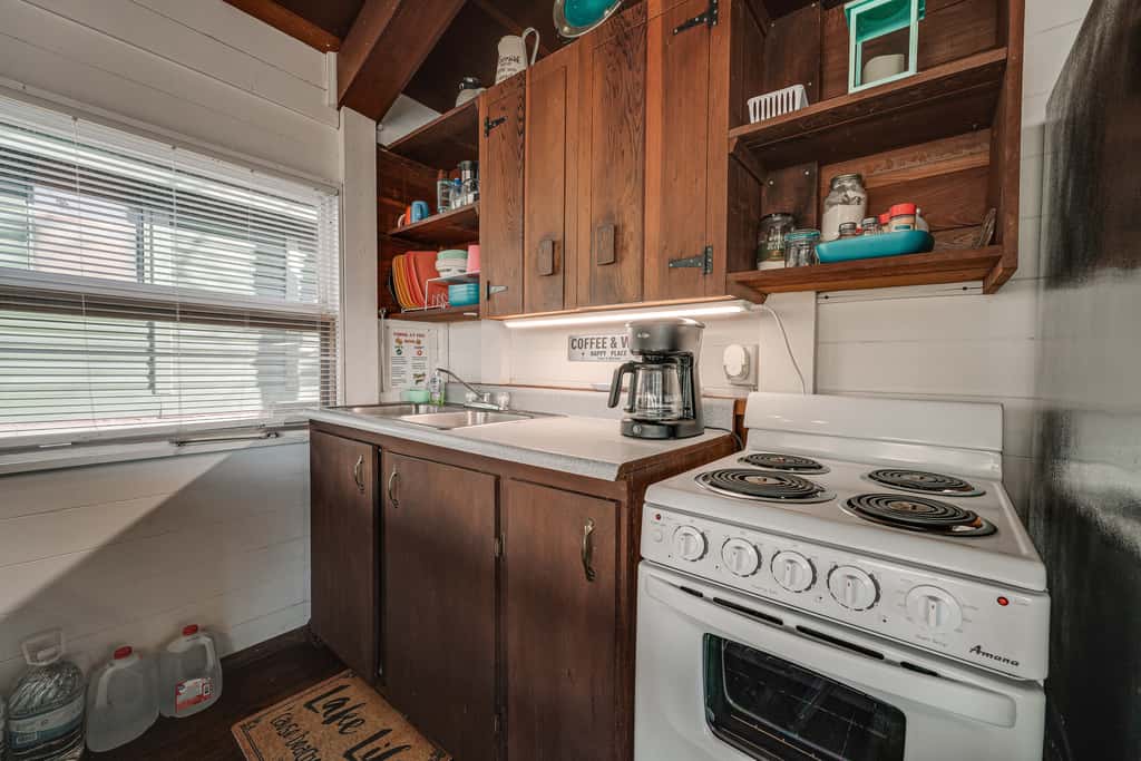 Inviting Cabin ~ 10 Mi to Silver Dollar City