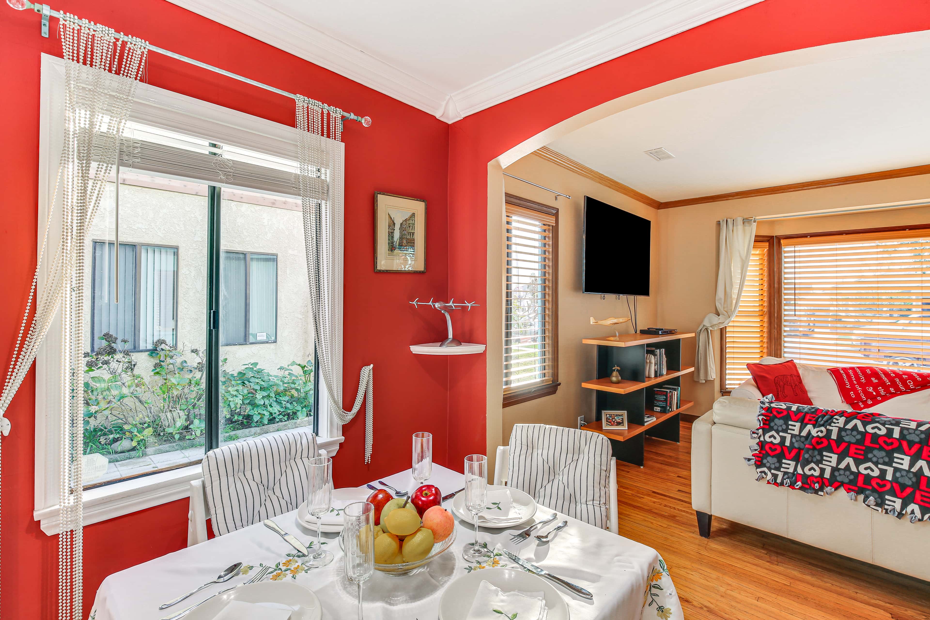Gardena Vacation Rental: 5 Mi to Manhattan Beach!