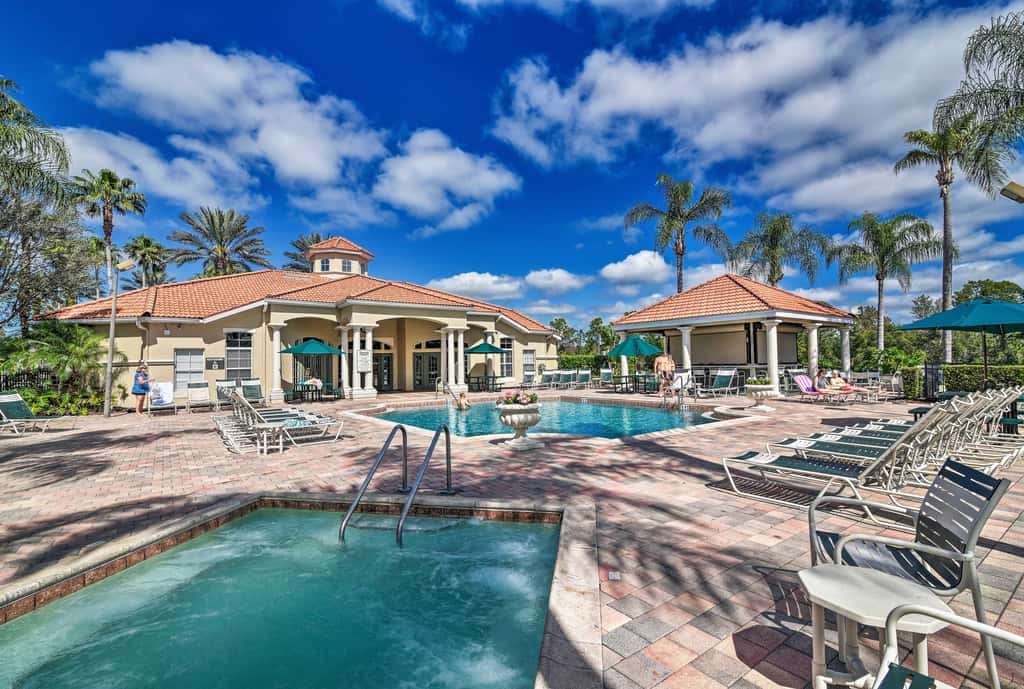 4 Mi to Disney: Emerald Island Resort Home!