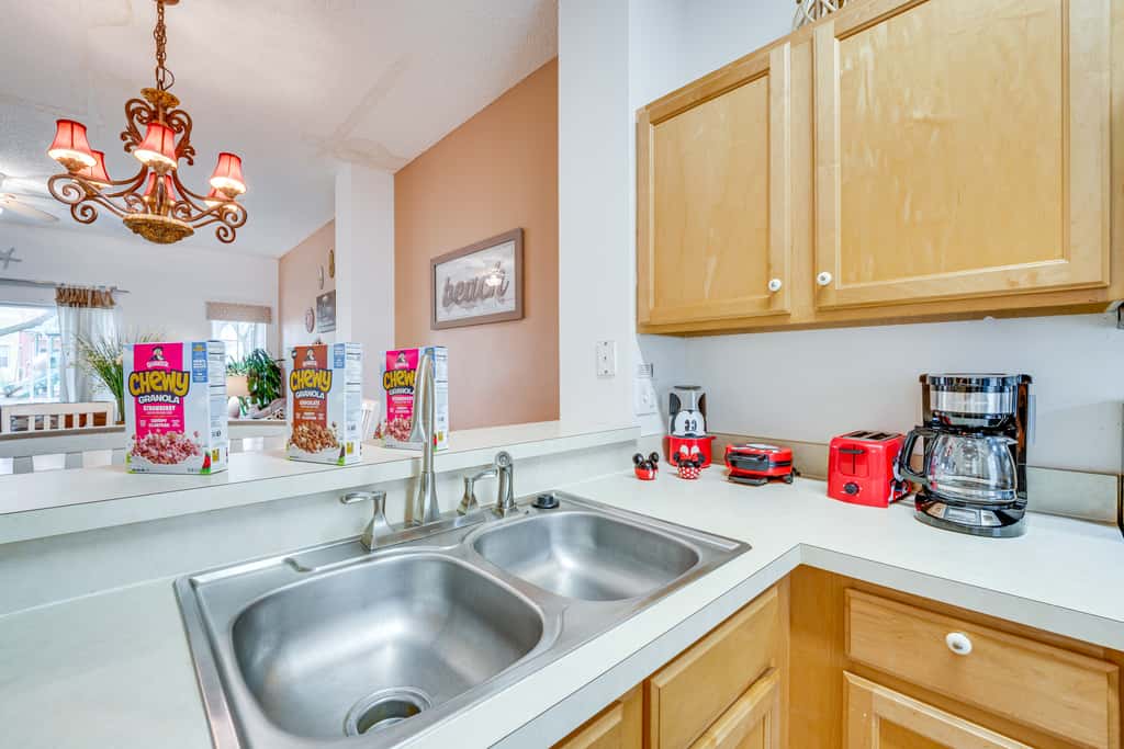 4 Mi to Disney: Emerald Island Resort Home!