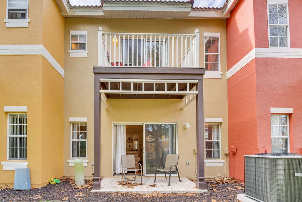 4 Mi to Disney: Emerald Island Resort Home!