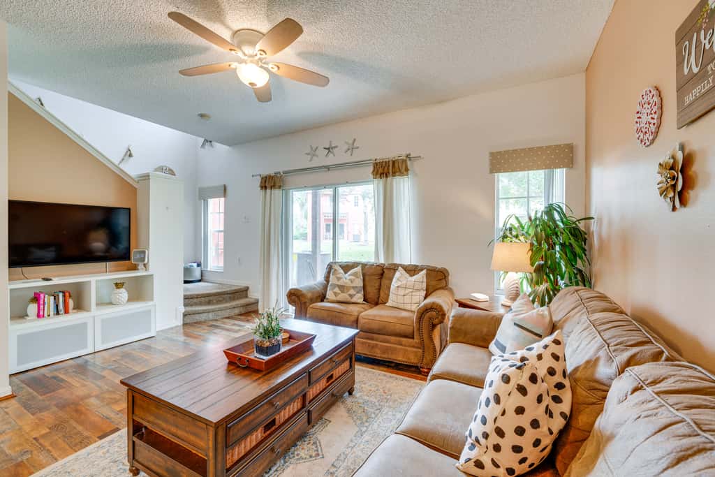 4 Mi to Disney: Emerald Island Resort Home!