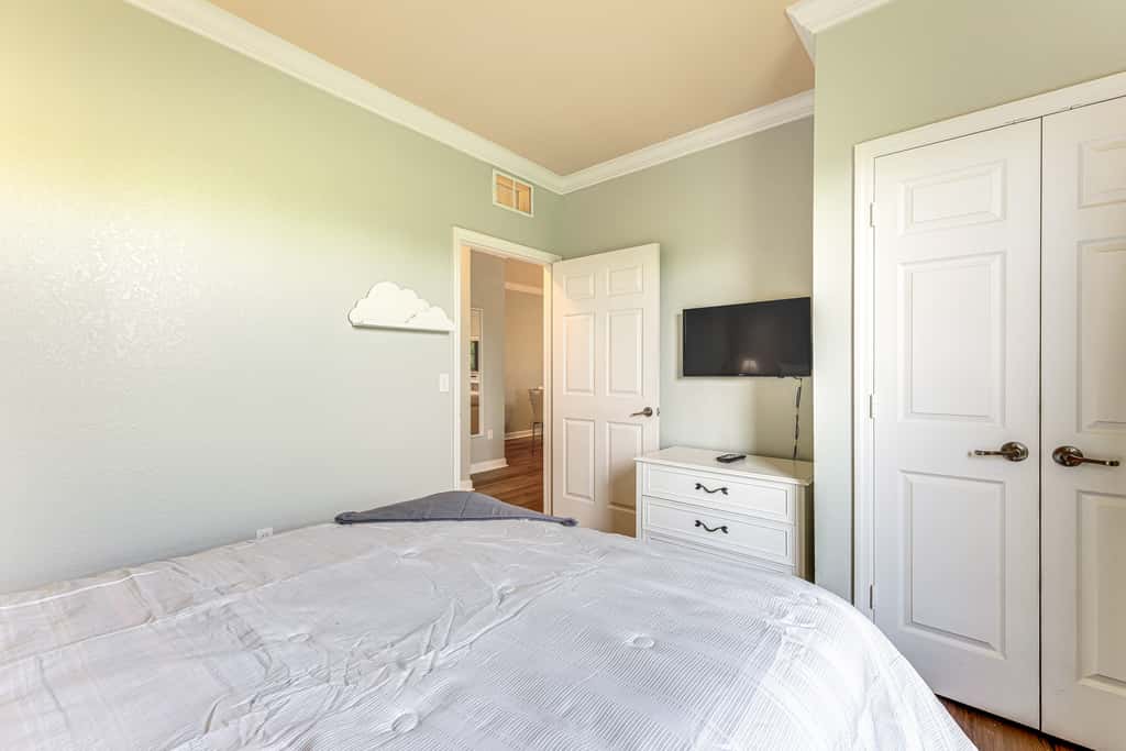 8 Mi to Disney Parks: Family Davenport Condo