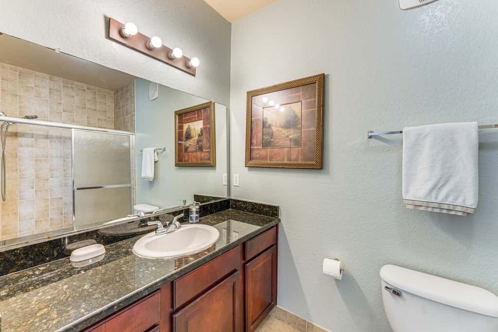 8 Mi to Disney Parks: Family Davenport Condo