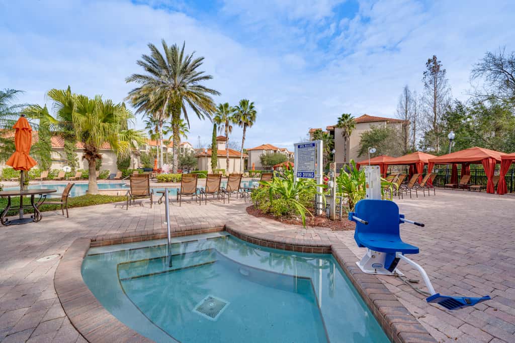 8 Mi to Disney Parks: Family Davenport Condo