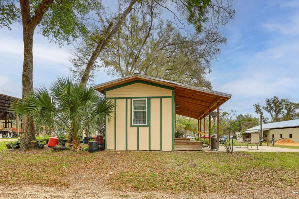 Horse Farm Cottage Near WEC + Rainbow Springs
