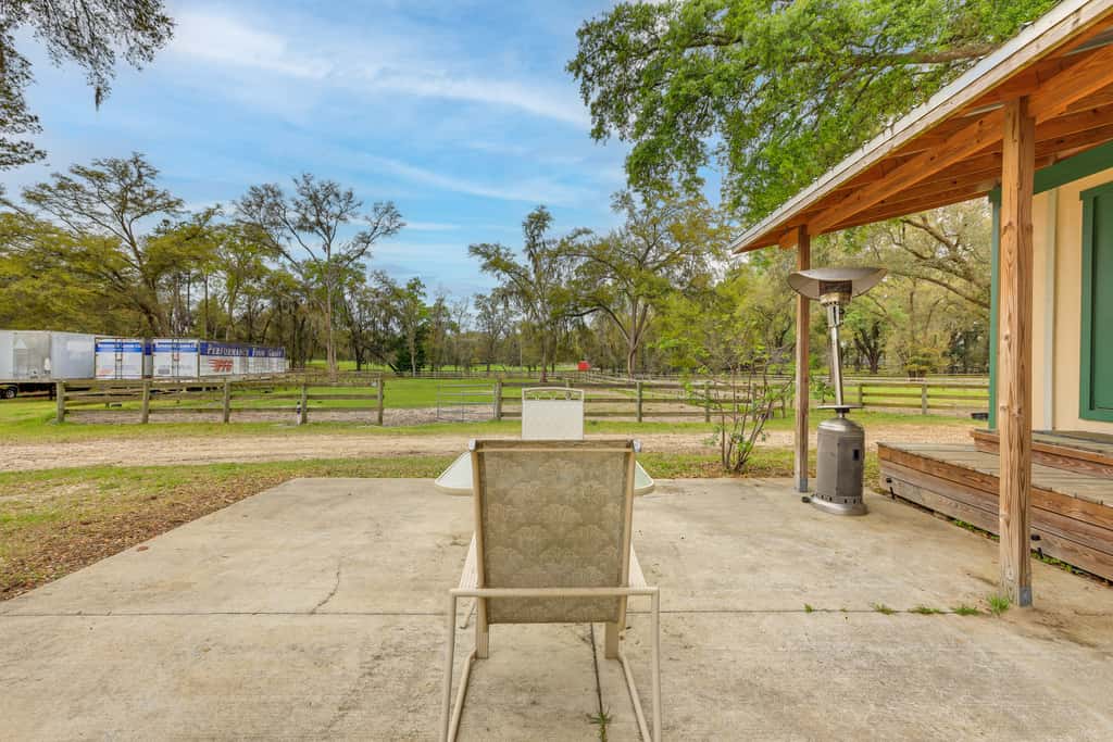 Horse Farm Cottage Near WEC + Rainbow Springs