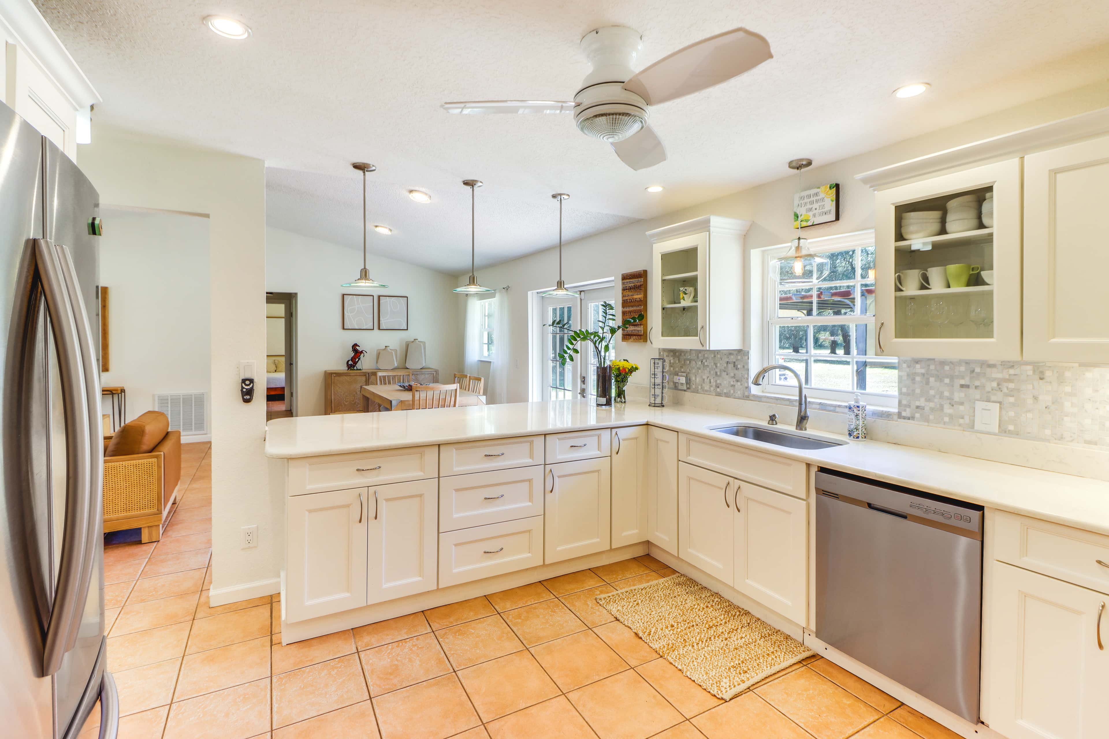 Gas Grill & Fire Pit: Peaceful Dunnellon Home!