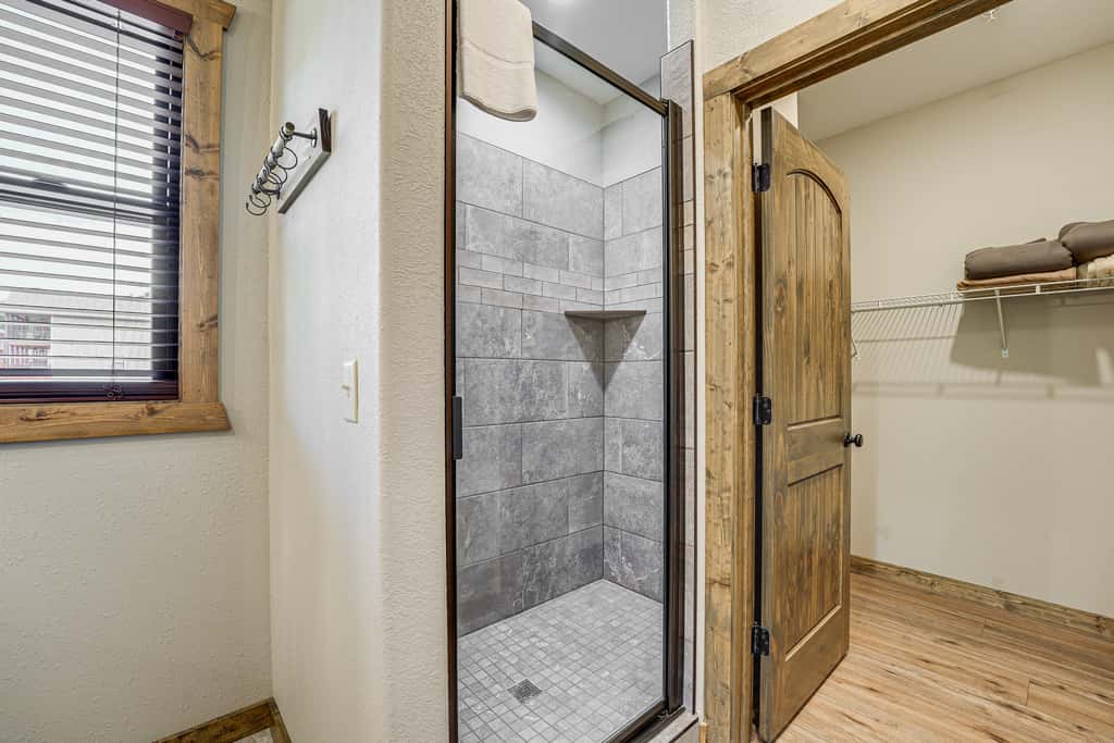 Branson Gem w/ Hot Tub Access & Private Boat Slip!