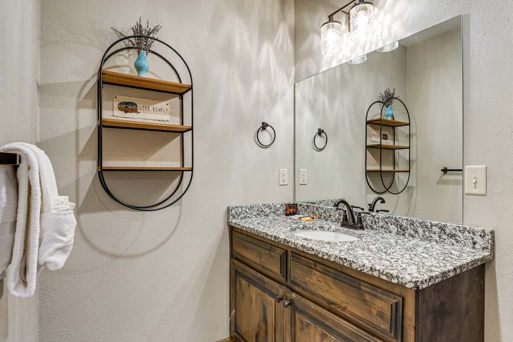 Branson Gem w/ Hot Tub Access & Private Boat Slip!