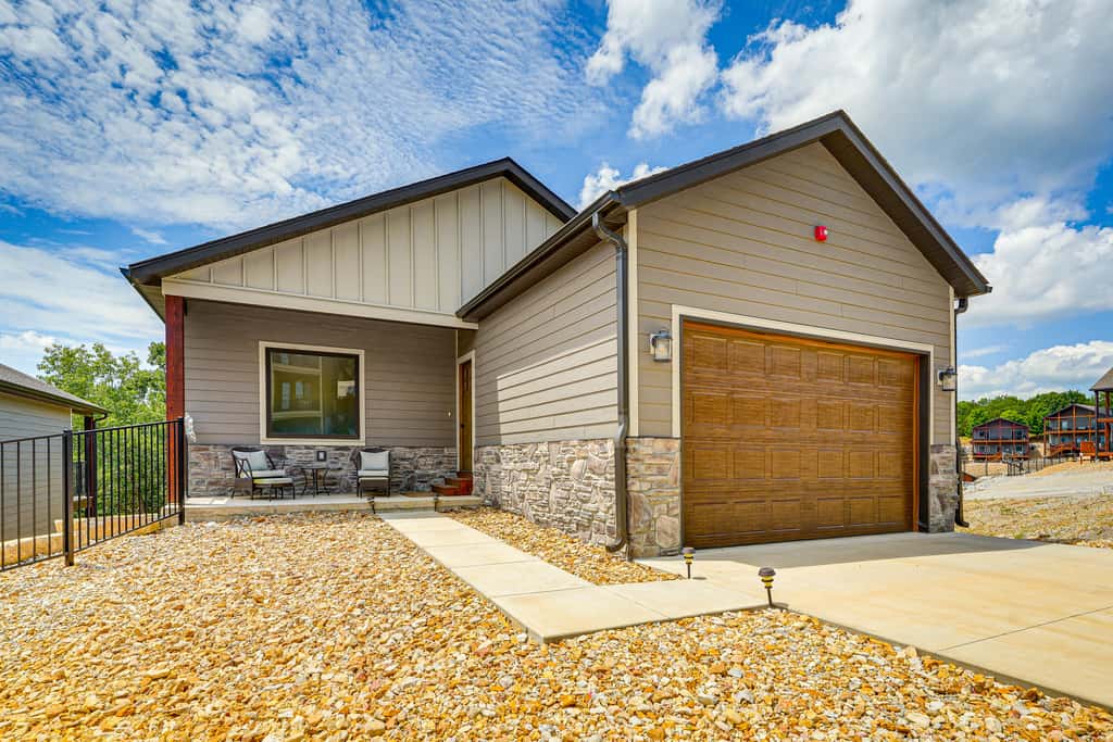 Branson Gem w/ Hot Tub Access & Private Boat Slip!