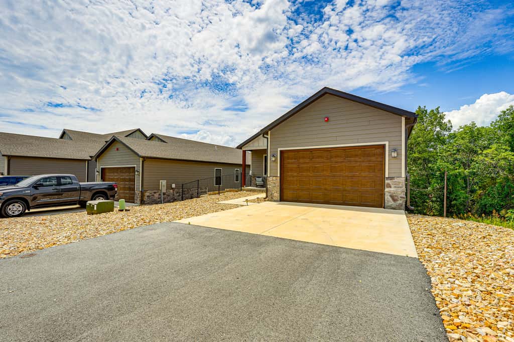 Branson Gem w/ Hot Tub Access & Private Boat Slip!
