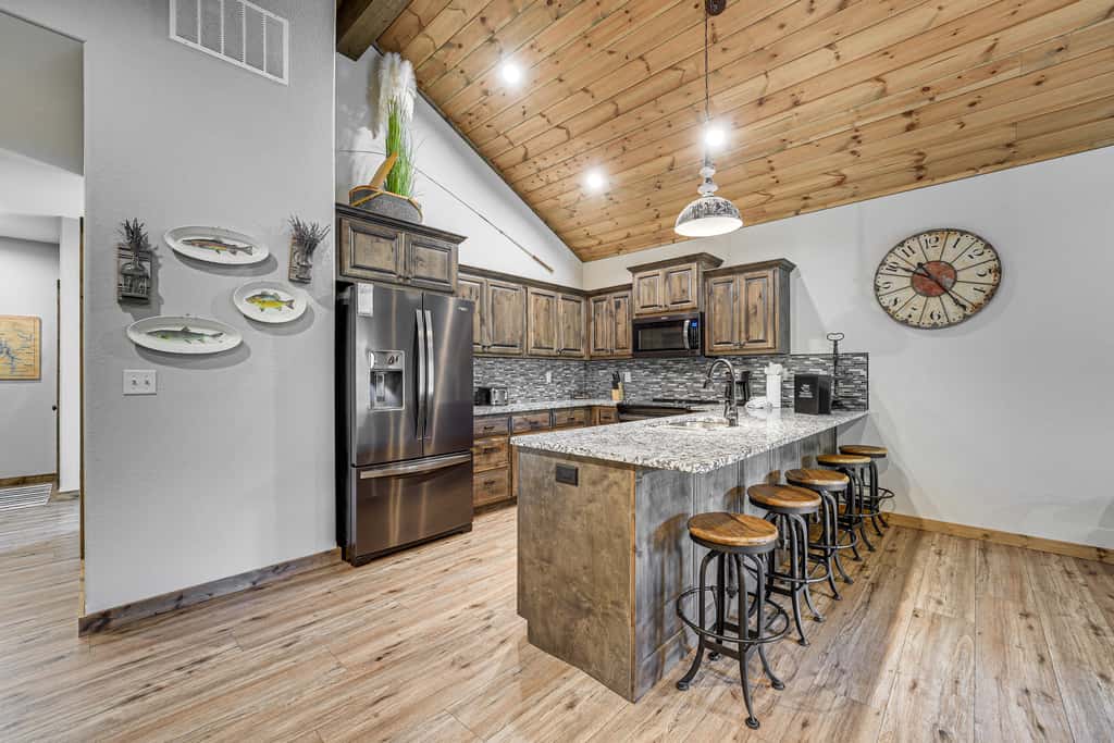 Branson Gem w/ Hot Tub Access & Private Boat Slip!