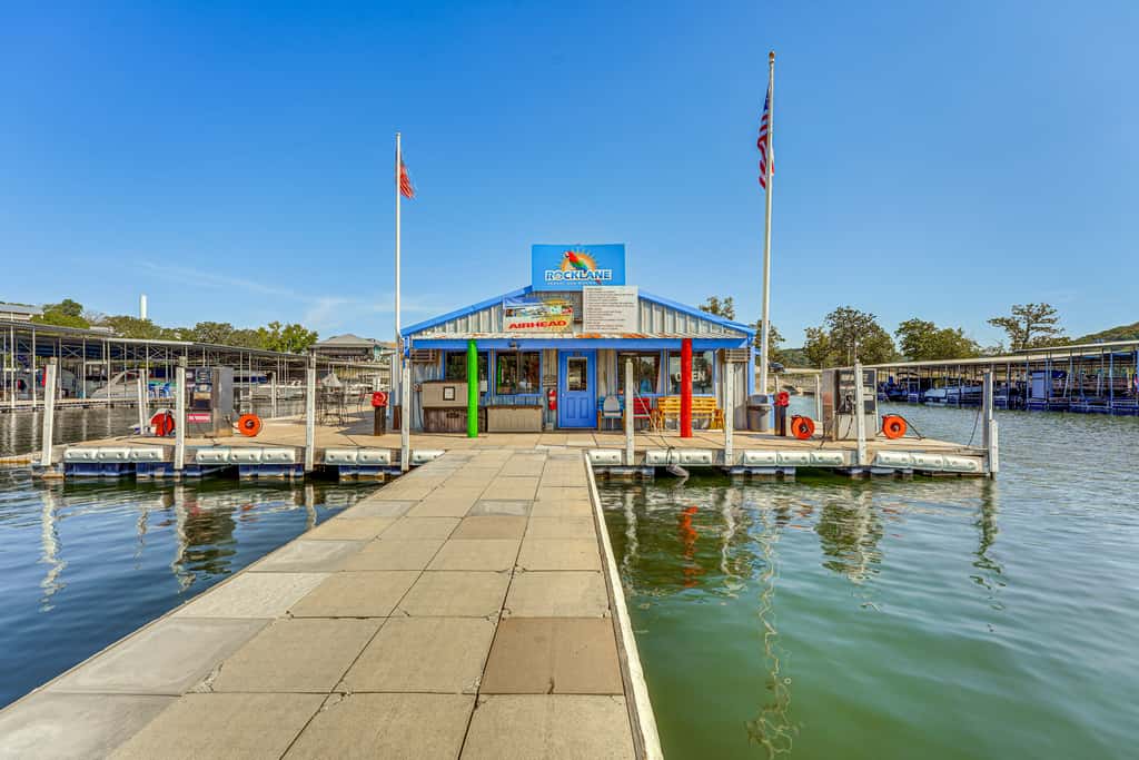 2 Mi to Silver Dollar City: Lakefront Branson Gem!