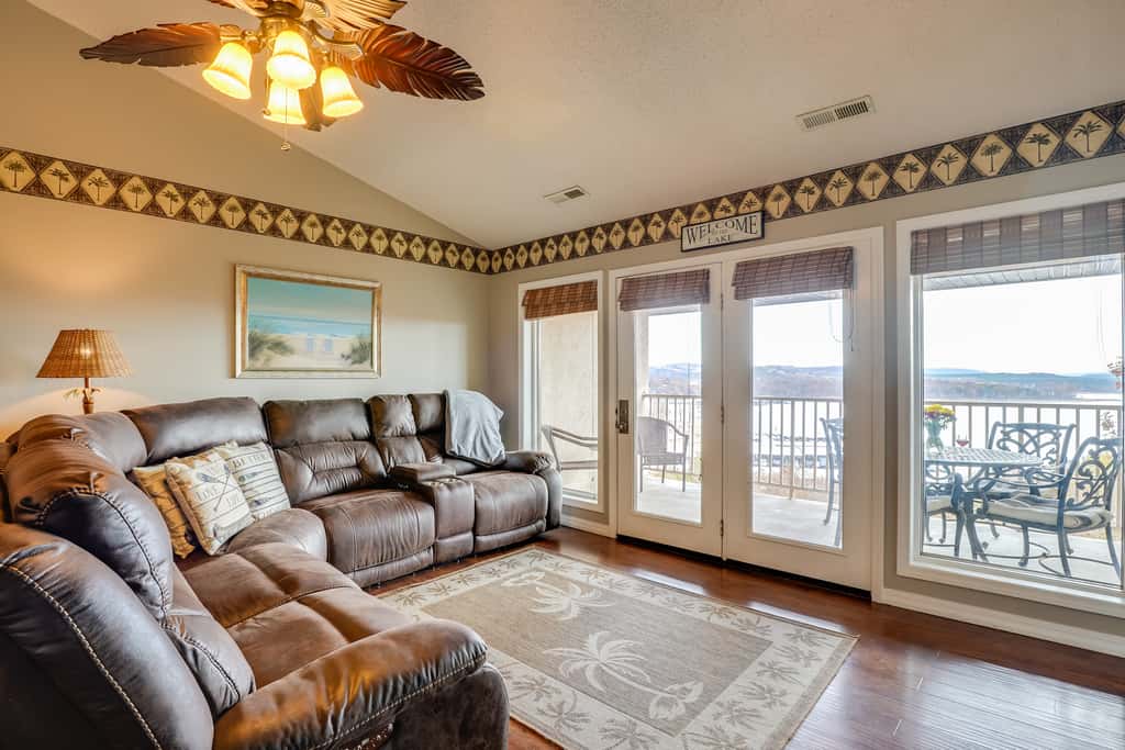 2 Mi to Silver Dollar City: Lakefront Branson Gem!
