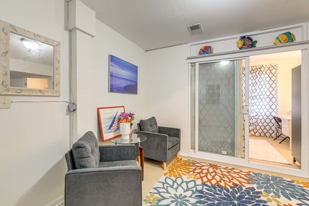 Beach, Pier Access! Pet-Friendly Crystal Coast Gem