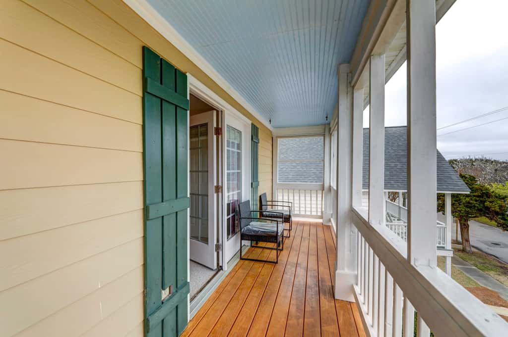 Beach, Pier Access! Pet-Friendly Crystal Coast Gem