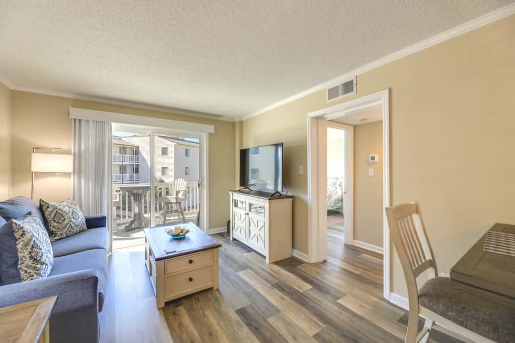 Emerald Isle Vacation Rental w/ Resort Pool!